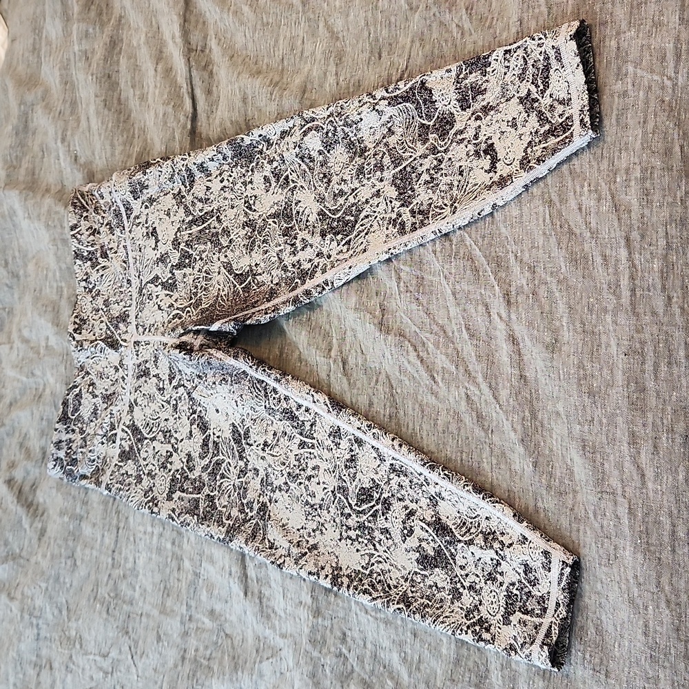 Athleta elation graffiti fleur 7/8 tight 1x